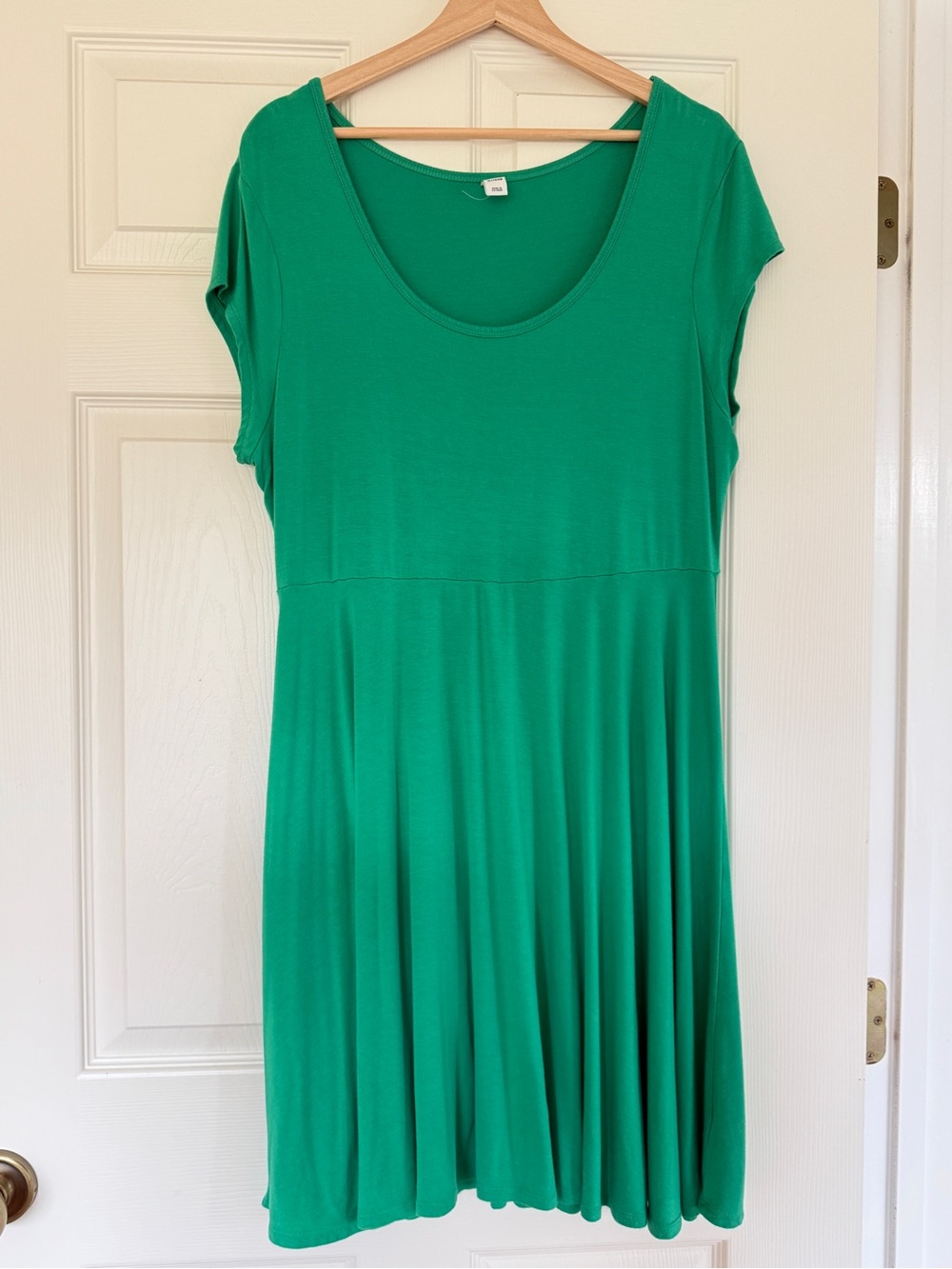 Old Navy Emerald Scoop Neck Knee Length Dress